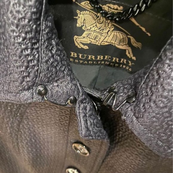 Burberry jacket size 40 (women’s 4-6US) - Picture 5 of 6